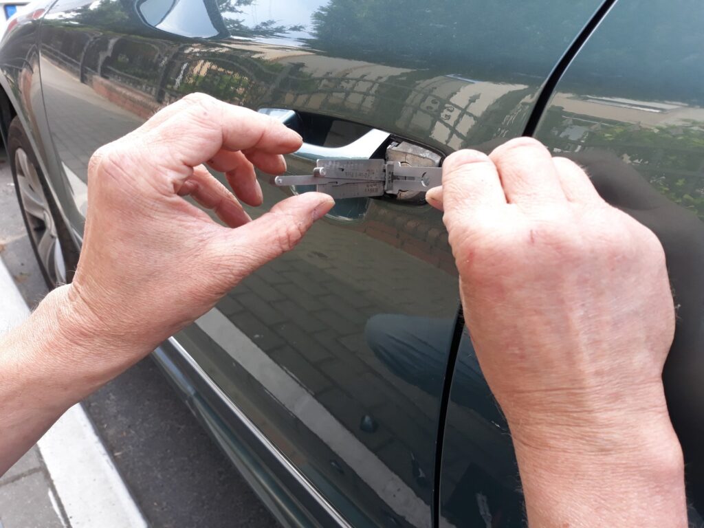 otwieranie-zamków-Niepruszewo